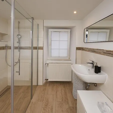 Winzerhaus Wehlener Sonnenuhr