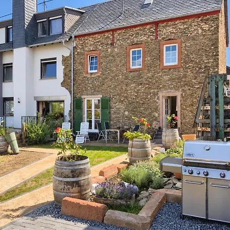 Landhaeuser Wehlener Sonnenuhr Mit Gartensauna Holiday home