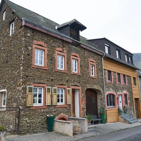 Holiday home Landhaeuser Wehlener Sonnenuhr Mit Gartensauna *