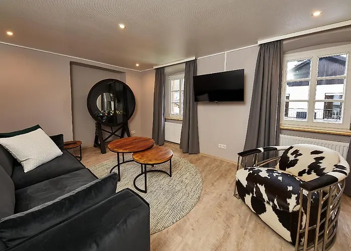 Winzerhaus Wehlener Sonnenuhr *